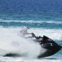 jet-ski-1470083