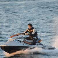 jet-ski-4006080